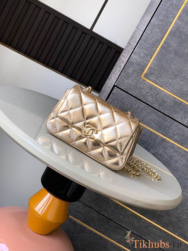 Chanel Clutch With Strap Gold Lambskin 16.5x10x5cm - 1