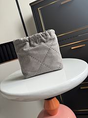 Chanel 22 Mini Handbag Suede Grey 20x19x6cm - 5