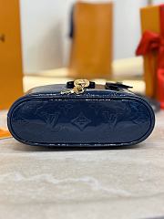 Louis Vuitton LV Vanity Chain Pouch Blue Patent 19x11.5x6.5cm - 5