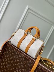 Louis Vuitton LV Keepall Bandoulière 25 White 25x15x11cm - 3