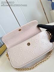 Louis Vuitton LV Wallet On Chain Ivy Beige 23.5x12x4.3cm - 5