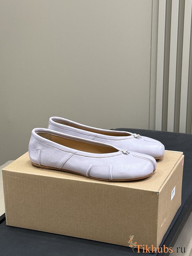 Maison Margiela Lilac Leather Tabi Ballerinas - 1