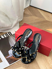 Valentino Rockstud Flip Flops Black - 2
