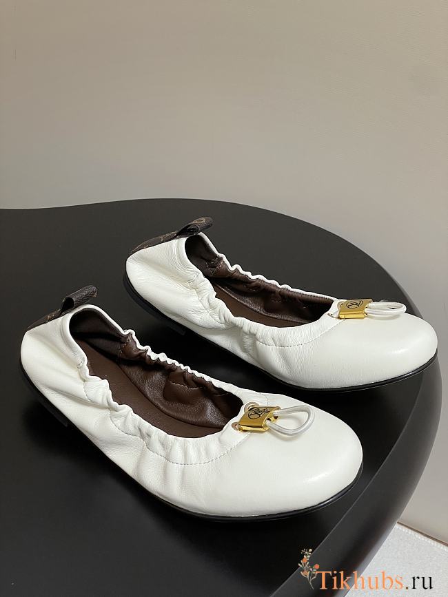 Louis Vuitton LV Nolita Flat Ballerina White  - 1
