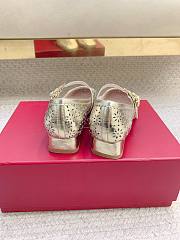 Roger Vivier Vivier Leather Mary Jane Pumps Gold - 2