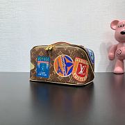 Louis Vuitton LV Toiletry Bag 2 Compartments 24x13x13cm - 6