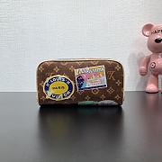 Louis Vuitton LV Toiletry Bag 2 Compartments 24x13x13cm - 2