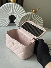 Chanel Handle Vanity Case Light Pink Bag 17x10x8cm - 5