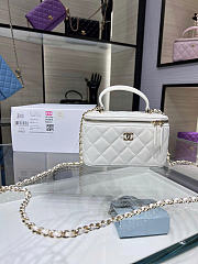 Chanel Handle Vanity Case White Lambskin Bag 17x10x8cm - 1