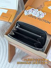 Louis Vuitton LV x TM Zippy Wallet Black 19x10cm - 2