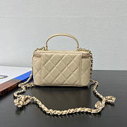 Chanel Handle Vanity Light Beige Lambskin 17x9.5x8cm - 6