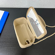 Chanel Handle Vanity Light Beige Lambskin 17x9.5x8cm - 4