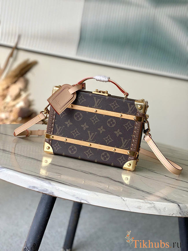 Louis Vuitton LV Handle Trunk Monogram 24x16.5x8cm - 1