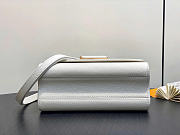 Louis Vuitton LV Twist MM Slim Bag White 23x16x8cm - 4
