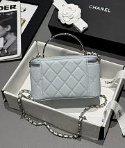 Chanel 25s Coco Crush Vanity Handle Light Blue Caviar 17x9.5x8cm - 5