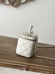 Chanel Mini Top Handle Vanity White Gold Lambskin 11x8.5x7cm - 4