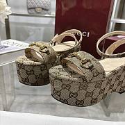 Gucci Women's Horsebit Flatform Sandal Beige 7.5cm - 5