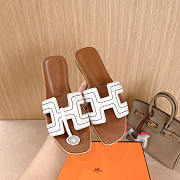 Hermes Oran Embroidered Calfskin Sandal White & Brown - 4