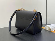 Louis Vuitton LV Twist MM Black Epi 23x17x9.5cm - 6
