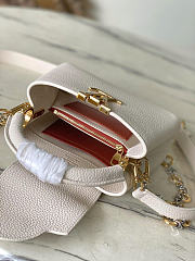 Louis Vuitton LV Mini Capucines Quartz White 21x14x8cm - 4