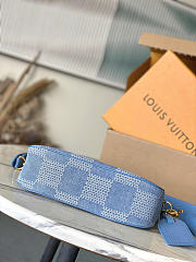 Louis Vuitton LV Pochette Accessories XL Denim 28x16.5x9cm - 5