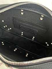 Valentino Garavani Nellcôte Crossbody Bag Black 23x16x6cm - 3