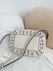 Valentino Garavani Nellcôte Crossbody Bag White 23x16x6cm - 5