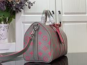 Louis Vuitton LV Keepall Bandoulière 35 Gray/Pink 34x21x16cm - 6