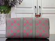 Louis Vuitton LV Keepall Bandoulière 35 Gray/Pink 34x21x16cm - 5