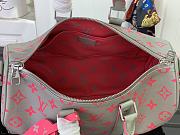 Louis Vuitton LV Keepall Bandoulière 35 Gray/Pink 34x21x16cm - 3