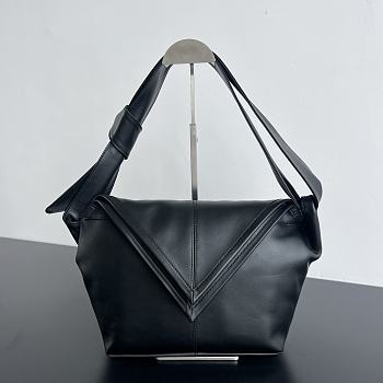 Bottega Veneta Small Sawyer Black Bag 25x17x12cm