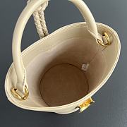 Bottega Veneta Small Liberta Bucket Beige 22x18x15cm - 3