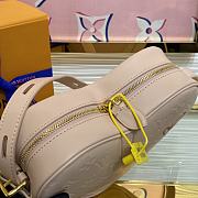 Louis Vuitton LV Heart Pink Bag 22x16x6cm - 5
