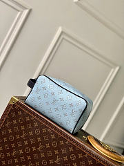 Louis Vuitton LV Locker Dopp Kit Blue 23x13x12cm - 5