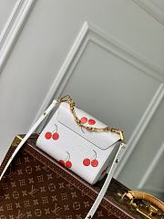 Louis Vuitton LV x TM Twist PM White Cherry 19x7x15cm - 2