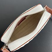 Bottega Veneta Small Intrecciato Camera Bag White 24.5x15x6cm - 4