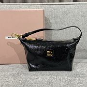 Miu Miu Mini Bag Black Naplak 18x14x11cm - 1