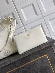 Chanel 22 Handbag Calfskin Gold White 35x37x7cm - 2