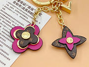 Louis Vuitton LV Blooming Flowers Keychains - 3