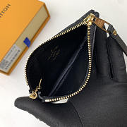 Louis Vuitton LV Key Pouch Black 12cm - 2