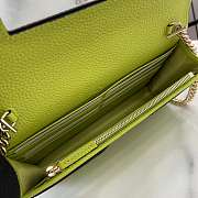 Gucci GG Marmont Wallet On Chain Beige Green 20x12.5x4cm - 3