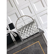 Chanel Flap Bag Shiny Silver 18.5x10.5x8cm - 5