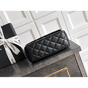 Chanel Flap Bag Lambskin Black 18.5x10.5x8cm - 4