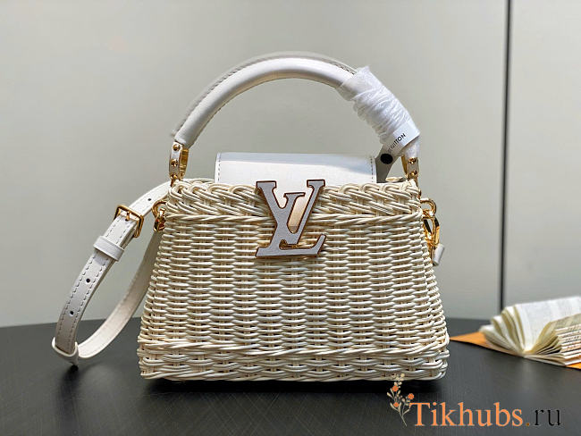 Louis Vuitton LV Mini Capucines Raffia White 21x8x14cm - 1