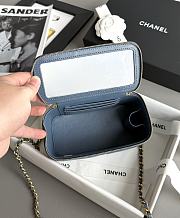 Chanel Vanity Case Handle Blue Caviar Gold 19x12x4cm - 3