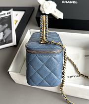 Chanel Vanity Case Handle Blue Caviar Gold 19x12x4cm - 2