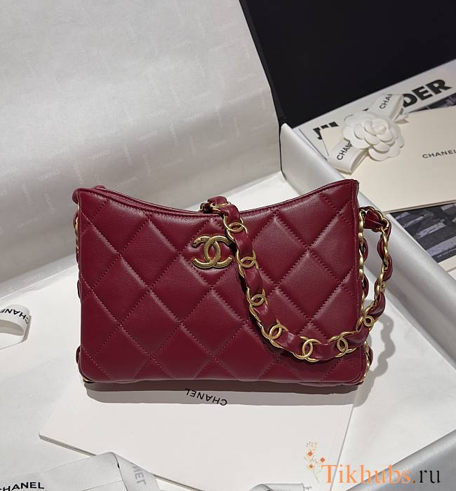 Chanel Hobo Bag Red Lambskin 24x17x5cm - 1