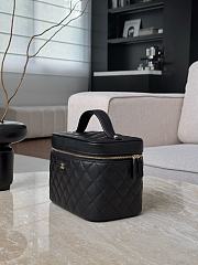 Chanel Vanity Case Black Caviar 21.5x16x14cm - 6