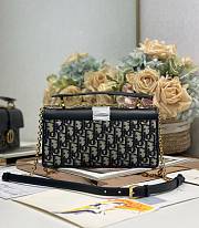 Dior 30 Montaigne Top Handle Bag Blue 25x13x4.5cm - 6