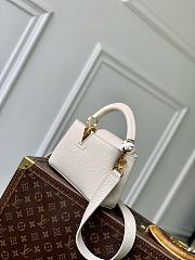 Louis Vuitton LV Capucines Mini White Bag 21x13.6x8cm - 3